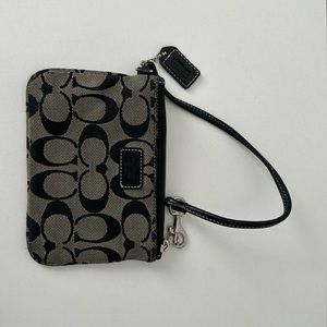 Small Coach wristlet